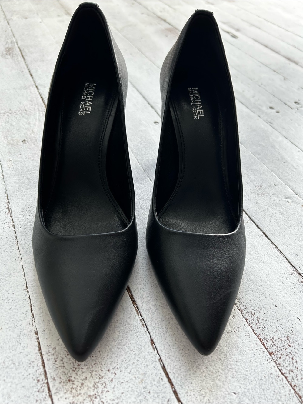 Michael Kors Black Pointed Leather Pumps